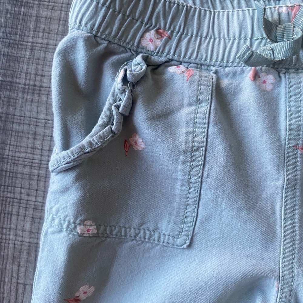 Oshkosh  Light Green Toddler Girl Pants Size 5T - Picture 6 of 6